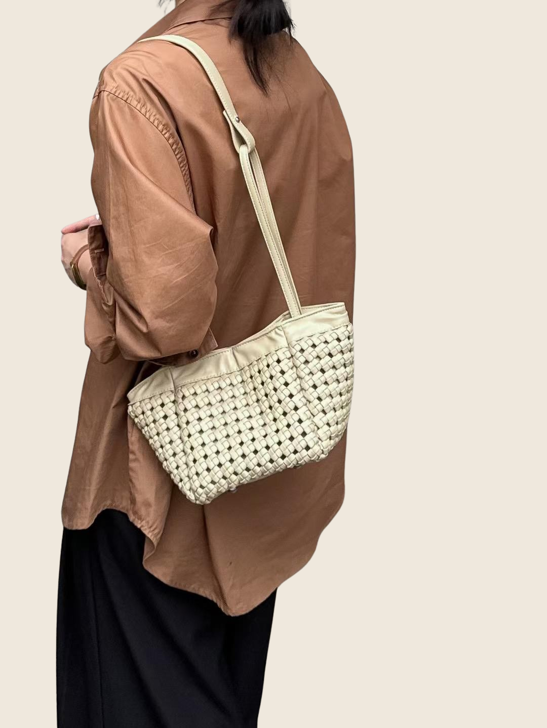 Solea Bucket Bag