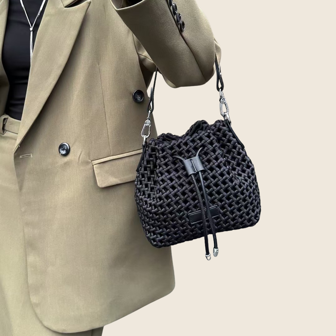 Winter Bucket Bag